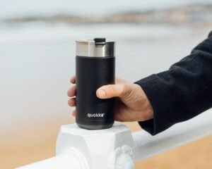 Taza termo negra