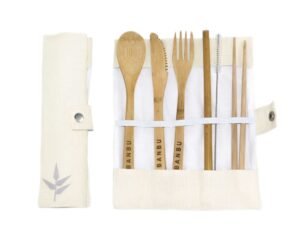ESTUCHE CUBIERTOS DE BAMBÚ.